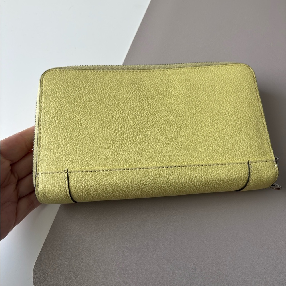 GUESS Lemon Textured Wallet - Picture 3 of 6